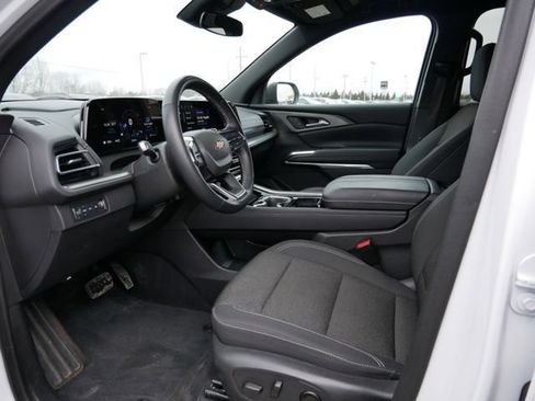 Used 2024 Chevrolet Traverse LT AWD/4WD image 14