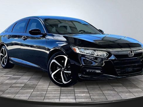 Used 2019 Honda Accord Sport image 3
