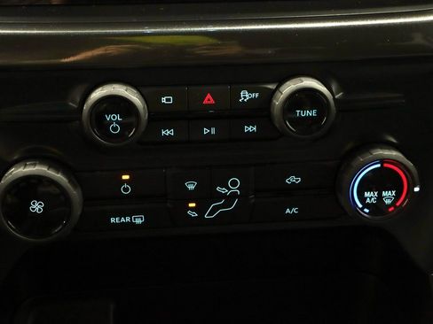 Certified 2025 Ford F150 STX image 29