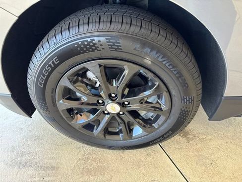 Used 2019 Chevrolet Equinox LT FWD image 34