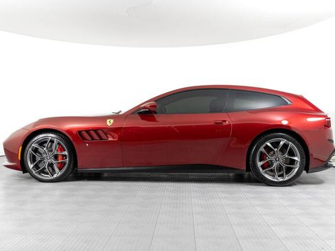 Certified 2019 Ferrari GTC4Lusso T RWD image 3