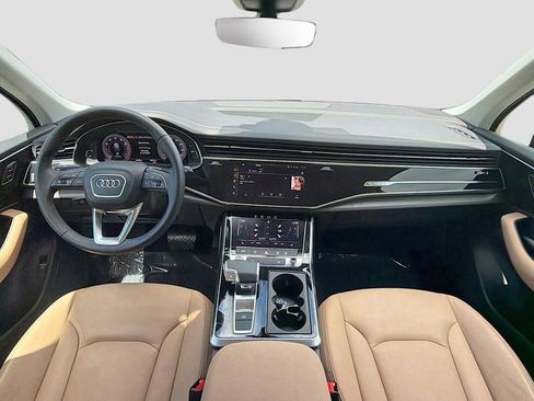 Used 2025 Audi Q7 3.0T Premium AWD/4WD image 18