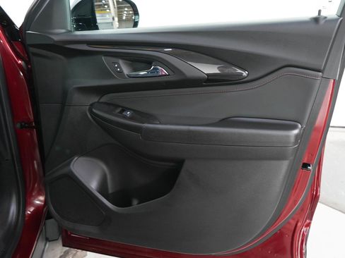 Used 2023 Chevrolet TrailBlazer RS FWD image 9