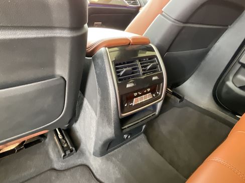 Used 2022 BMW X6 xDrive40i w/ M Sport Package AWD/4WD image 24
