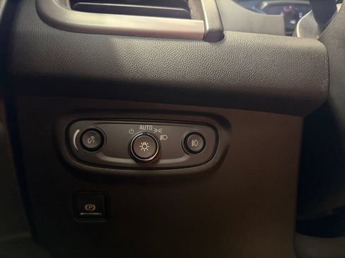 Used 2024 GMC Terrain AT4 w/ Infotainment Package II AWD/4WD image 18