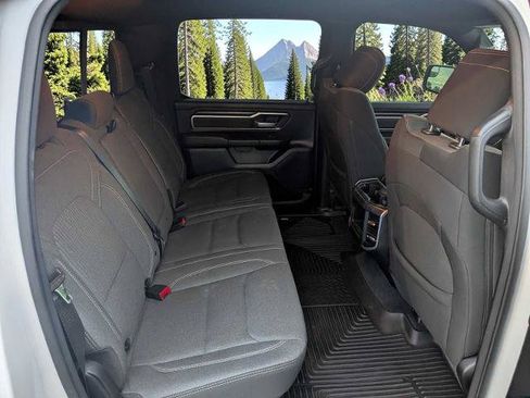 Used 2022 RAM 1500 Big Horn AWD/4WD image 18