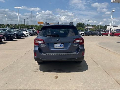 Used 2017 Subaru Outback 2.5i Premium AWD/4WD image 6