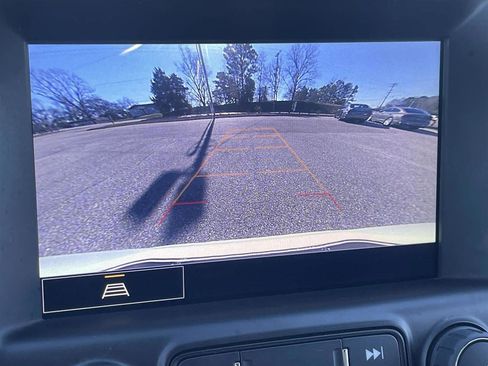 Used 2024 GMC Terrain SLT image 26