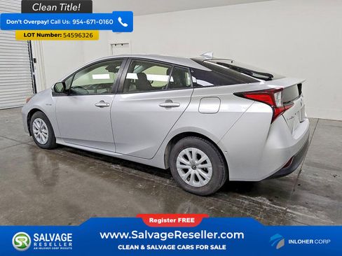 Used 2019 Toyota Prius LE FWD image 3
