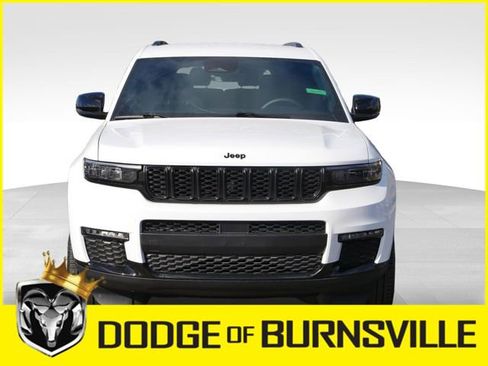 Used 2025 Jeep Grand Cherokee L Limited w/ Black Appearance Package image 2