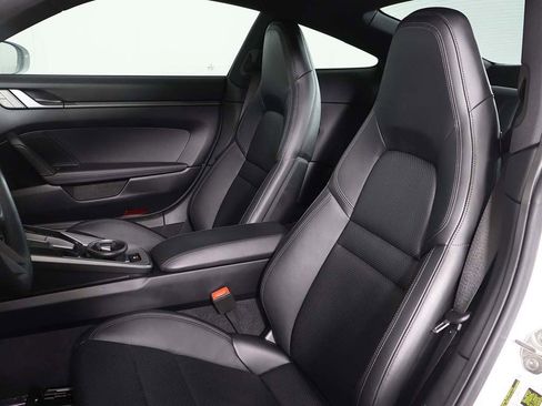 Used 2024 Porsche 911 Carrera S image 21