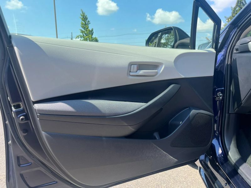 Used 2024 Toyota Corolla LE FWD image 17