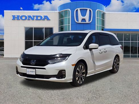 Used 2025 Honda Odyssey Elite image 7