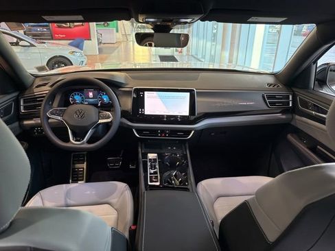 New 2026 Volkswagen Atlas Cross Sport SEL R-Line AWD/4WD image 9