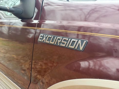 Used 2001 Ford Excursion Limited image 16