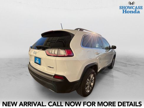 Used 2021 Jeep Cherokee Latitude Lux w/ Comfort/Convenience Group FWD image 5