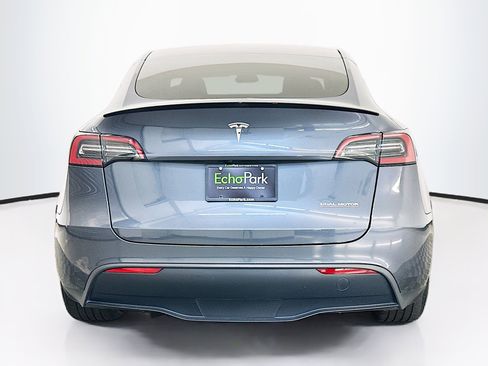 Used 2023 Tesla Model Y Performance image 7