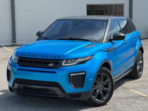 Used 2018 Land Rover Range Rover Evoque SE Premium AWD/4WD image 2