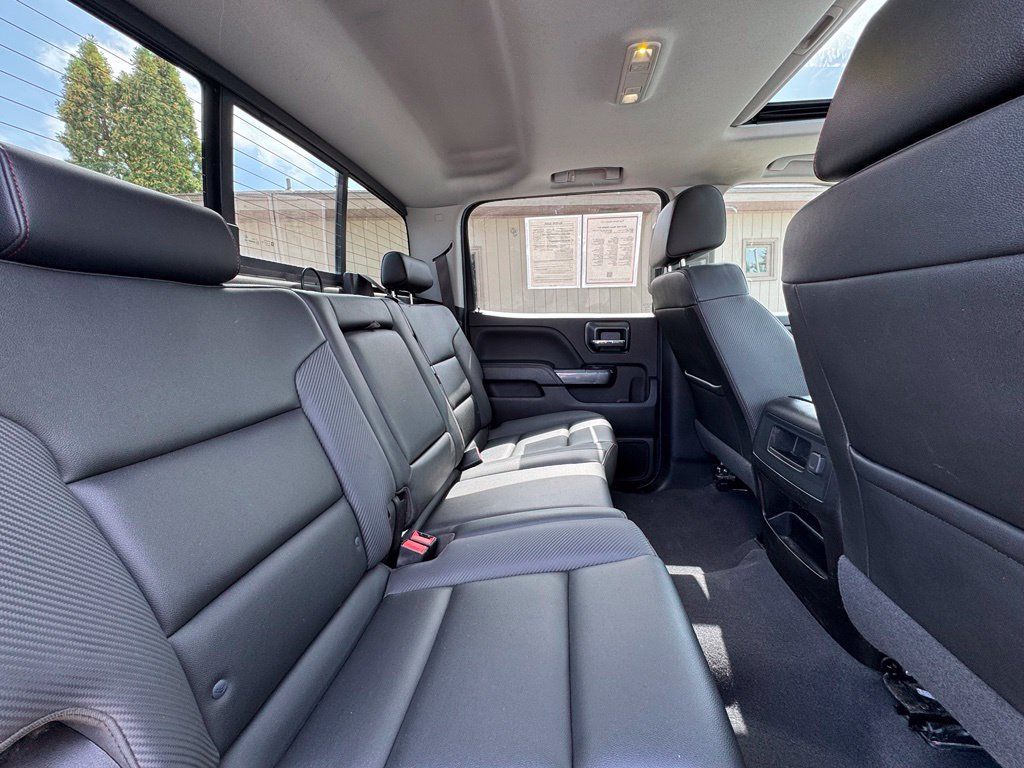 Used 2019 GMC Sierra 2500 SLT w/ All Terrain HD Package AWD/4WD image 41