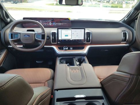 New 2026 Ford Expedition Max King Ranch AWD/4WD image 16