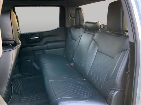 Used 2025 Chevrolet Silverado 1500 Custom Trail Boss AWD/4WD image 16