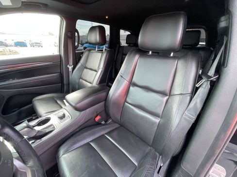 Used 2022 Jeep Grand Cherokee Limited image 18