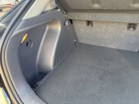 Used 2025 Hyundai Kona SEL FWD image 45