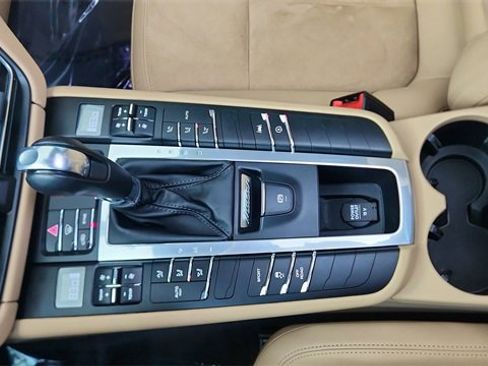 Used 2019 Porsche Macan S image 53