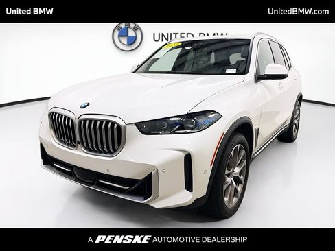 Used 2024 BMW X5 sDrive40i w/ Premium Package RWD image 1