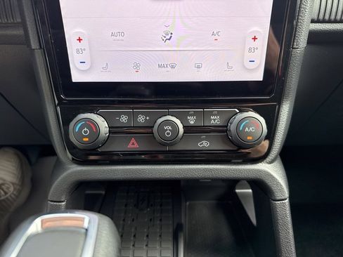 New 2025 Ford Ranger XLT w/ Equipment Group 301A High image 37