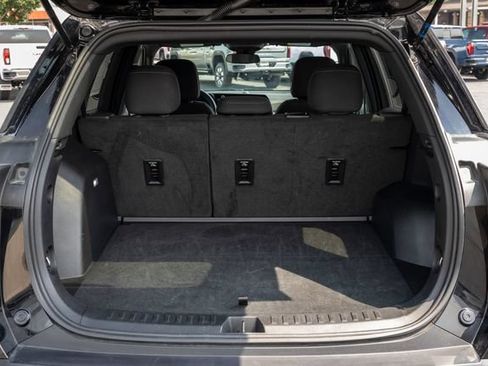 Used 2025 Chevrolet Equinox LT AWD/4WD image 15