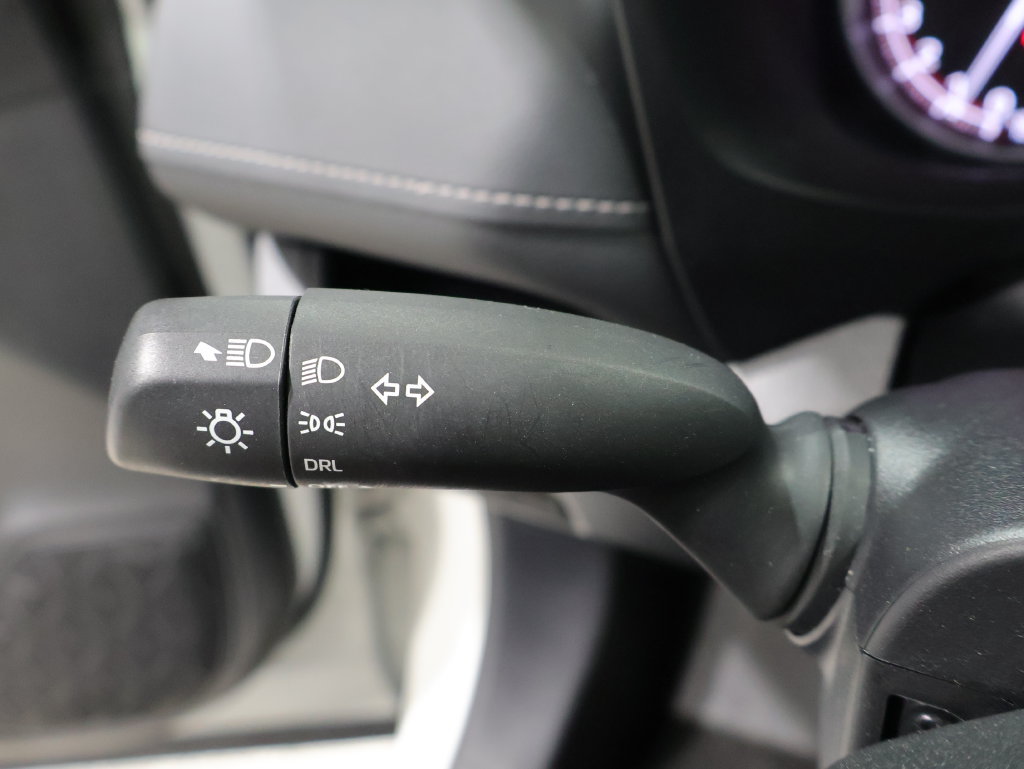 Used 2025 Toyota RAV4 LE AWD/4WD image 34