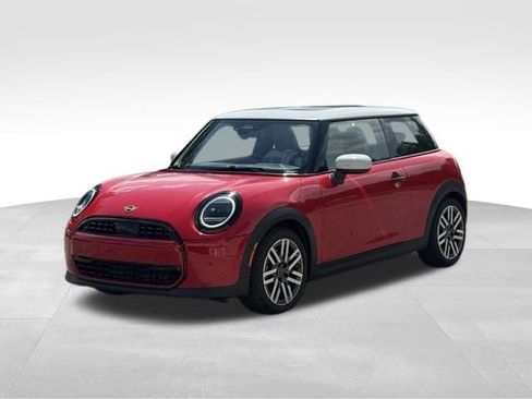 Certified 2026 MINI Cooper 2-Door Hardtop FWD image 9