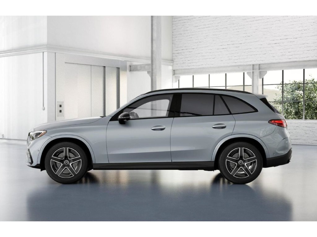 Used 2026 Mercedes-Benz GLC 300 4MATIC image 34