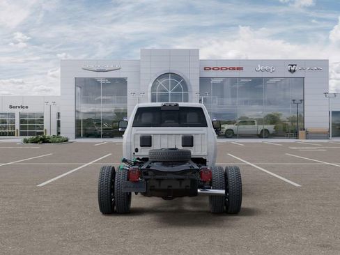 New 2026 RAM 5500 Tradesman AWD/4WD image 7