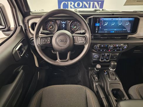 New 2026 Jeep Gladiator Sport image 17