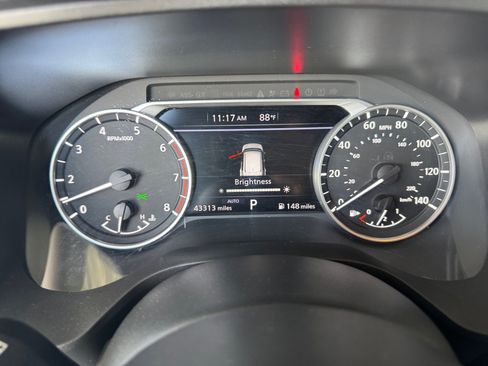 Used 2023 Nissan Rogue SV AWD/4WD image 14