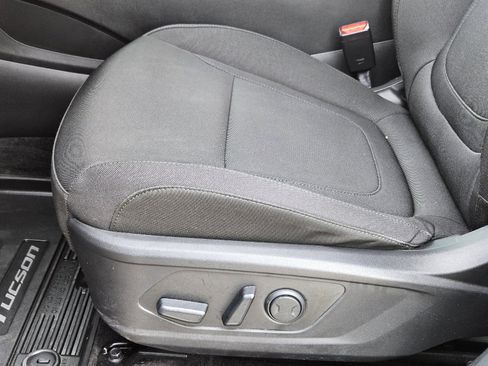 Used 2022 Hyundai Tucson SEL w/ Winter Package image 26