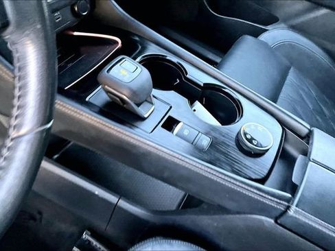 Used 2022 Nissan Rogue Platinum w/ Head-Up Display Package image 13