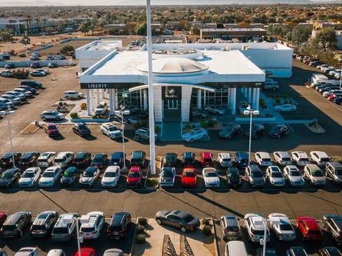 Used 2019 Chevrolet Equinox LT image 18