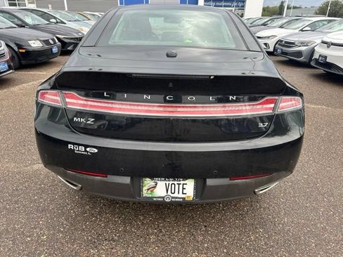 Used 2016 Lincoln MKZ w/ Equipment Group 300A Reserve FWD image 4