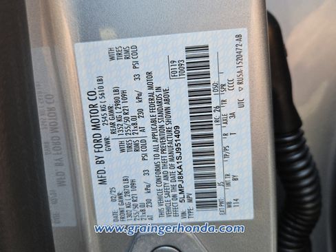 Used 2025 Lincoln Nautilus Reserve AWD/4WD image 14