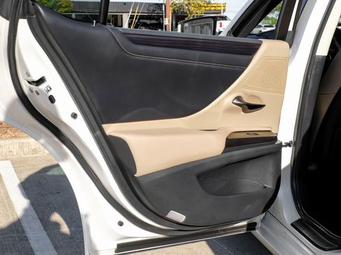 Used 2019 Lexus ES 350 image 49