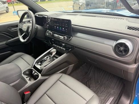 Used 2023 Chevrolet Colorado LT w/ LT Convenience Package III AWD/4WD image 30