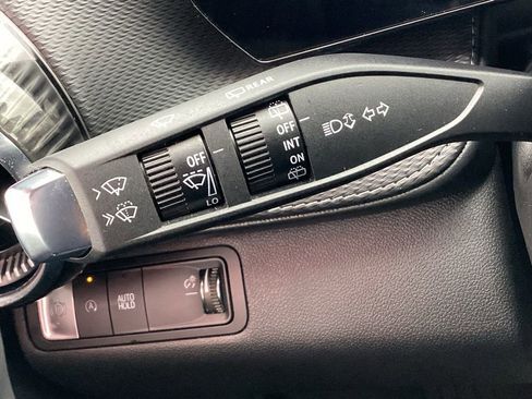 Used 2025 Chevrolet Equinox LT image 28