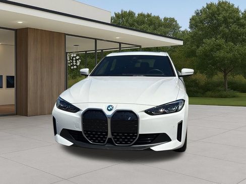 Used 2023 BMW i4 eDrive35 w/ Premium Package RWD image 3