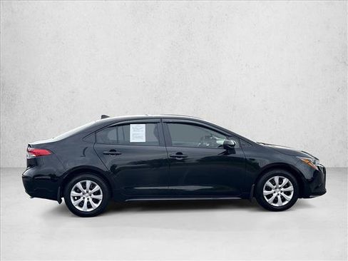 Certified 2025 Toyota Corolla LE FWD image 4