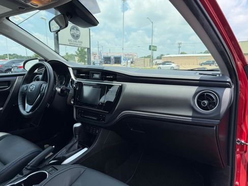 Used 2017 Toyota Corolla XSE FWD image 15