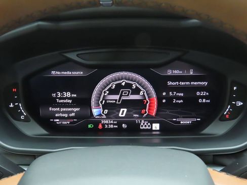 Used 2019 Lamborghini Urus image 34