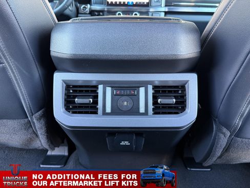 Used 2025 Ford F350 Lariat image 31